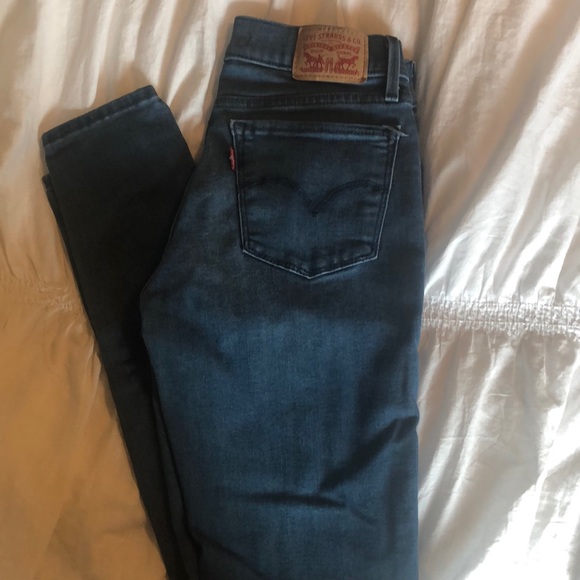 Levi Jeans - Picture 2 of 3